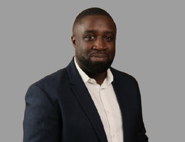 العميل Samuel Sarpong
