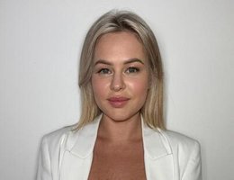 العميل Daria Naidenova