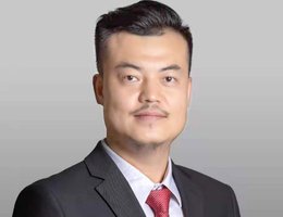 العميل Xingguang Ding