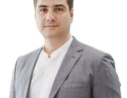 العميل Zalim Tumov