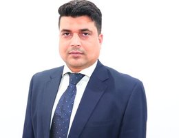 العميل Umair Yousaf