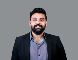 العميل Fraz Munir