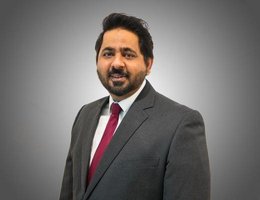 العميل Umair Butt