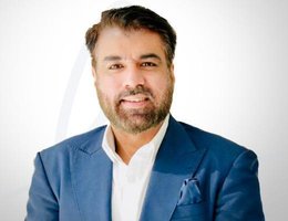 العميل Alok Kathuria
