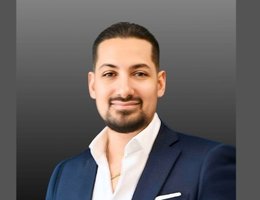 العميل Alexander Arassi