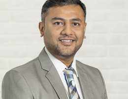 العميل Amit Vora