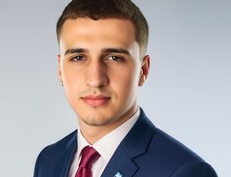 العميل Yazan Al Qarqaz