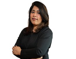 العميل Shiney Deborah