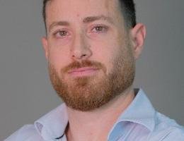 العميل Yaakov Glidai