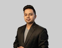 العميل Kanishk Kavadia