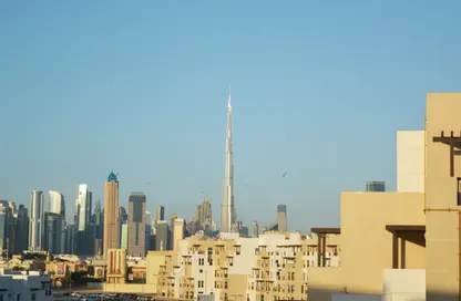 شقة - غرفة نوم - 2 حمامات للبيع في تلال الخيل - القوز - دبي