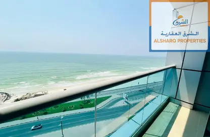 شقة - 2 غرف نوم - 3 حمامات للايجار في برج الكورنيش - طريق كورنيش عجمان - عجمان