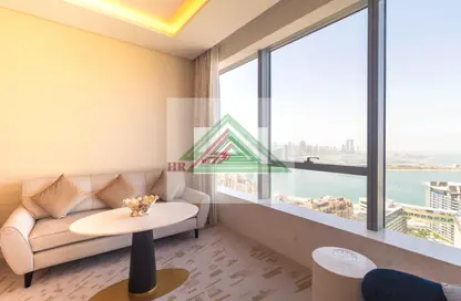 Apartment - Studio - 1 Bathroom for rent in The Palm Tower - Palm Jumeirah - Dubai