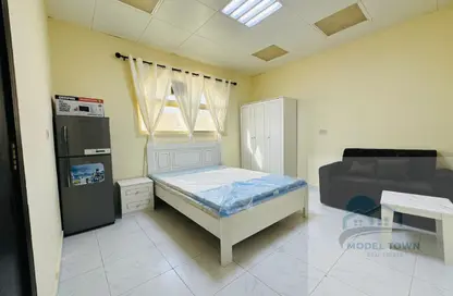 Apartment - Studio - 1 Bathroom for rent in Khalifa City - Abu Dhabi