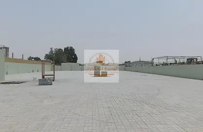 أرض - استوديو للايجار في الصجعة الصناعية - آلصجعه - الشارقة