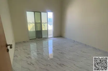 شقة - غرفة نوم - 1 حمام للايجار في مساكن كورنيش عجمان - طريق كورنيش عجمان - عجمان