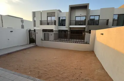 Villa - 3 Bedrooms - 3 Bathrooms for rent in La Violeta 1 - Villanova - Dubai Land - Dubai