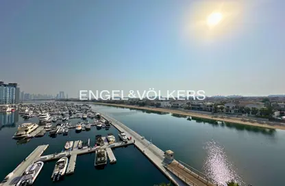 Apartment - Studio - 1 Bathroom for rent in Palm Views West - Palm Views - Palm Jumeirah - Dubai