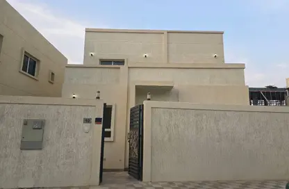فيلا - 3 غرف نوم - 5 حمامات للايجار في الزاهية جاردنز - الزاهية - عجمان