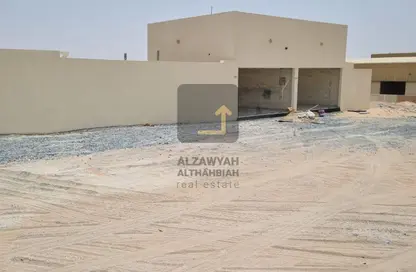 أرض - استوديو للبيع في الصجعة الصناعية - آلصجعه - الشارقة
