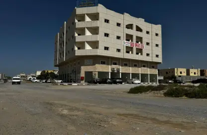 عمارة بالكامل - استوديو - 8 حمامات للبيع في 1 المويهات - المويهات - عجمان