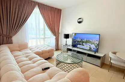 Apartment - Studio - 1 Bathroom for rent in Beach Tower 1 - Al Khan Lagoon - Al Khan - Sharjah