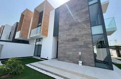Villa - 5 Bedrooms - 7 Bathrooms for rent in Jumeirah 1 Villas - Jumeirah 1 - Jumeirah - Dubai