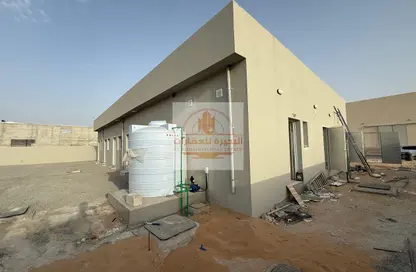 أرض - استوديو للايجار في منطقة الإمارات الصناعية الحديثة - أم القيوين