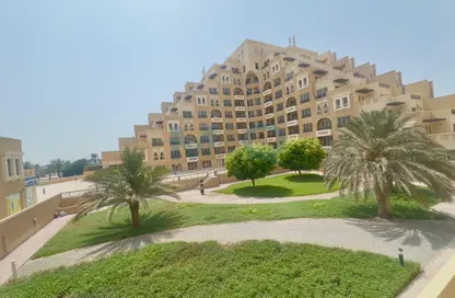 شقة - غرفة نوم - 2 حمامات للبيع في فيروز - باب البحر - جزيرة المرجان - رأس الخيمة