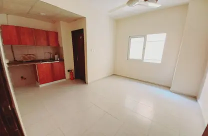 Apartment - Studio - 1 Bathroom for rent in Al Mujarrah - Al Sharq - Sharjah