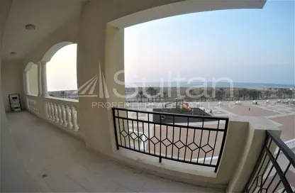 شقة - 2 غرف نوم - 3 حمامات للبيع في رويال بريز 2 - رويال بريز - قرية الحمرا - رأس الخيمة
