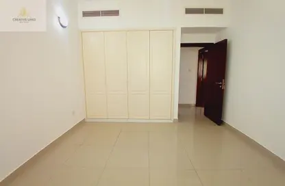 Apartment - 2 Bedrooms - 2 Bathrooms for rent in Moroshid Building - Mankhool - Bur Dubai - Dubai
