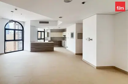 Apartment - 2 Bedrooms - 3 Bathrooms for rent in Iris Amber - Al Jaddaf - Dubai