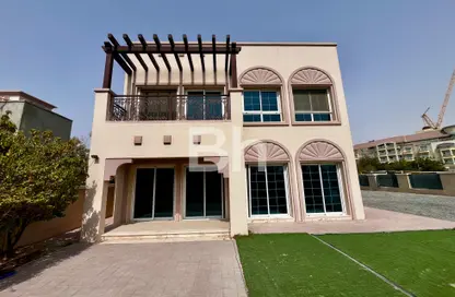 Villa - 2 Bedrooms - 3 Bathrooms for rent in District 2F - Jumeirah Village Triangle - Dubai