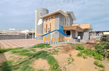 Villa - 5 Bedrooms - 6 Bathrooms for rent in Al Falaj - Al Riqqa - Sharjah