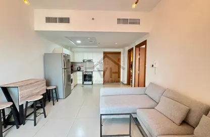 Apartment - 1 Bedroom - 1 Bathroom for rent in Binghatti Point - Dubai Silicon Oasis - Dubai