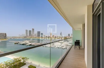 Apartment - 1 Bedroom - 1 Bathroom for rent in Marina Vista - EMAAR Beachfront - Dubai Harbour - Dubai