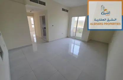 شقة - غرفة نوم - 2 حمامات للايجار في فلل الروضة 2 - 2  الروضة - الروضة - عجمان