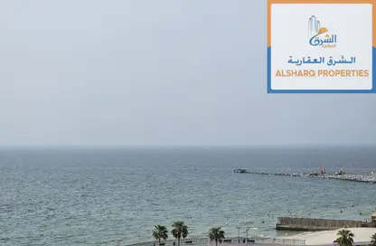شقة - 2 غرف نوم - 3 حمامات للايجار في مساكن كورنيش عجمان - طريق كورنيش عجمان - عجمان