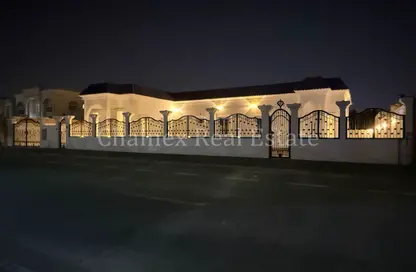 Villa - 5 Bedrooms - 5 Bathrooms for rent in Al Warqa'a 3 - Al Warqa'a - Dubai