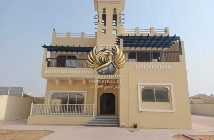 Villa - 4 Bedrooms - 5 Bathrooms for rent in Al Dhait South - Al Dhait - Ras Al Khaimah