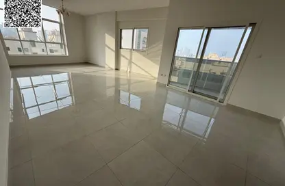 Apartment - 3 Bedrooms - 4 Bathrooms for rent in Al Rumailah 2 - Al Rumaila - Ajman