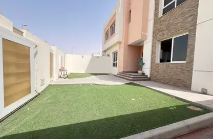 فيلا - 4 غرف نوم - 5 حمامات للايجار في الطي التجارية - ّالطي - الشارقة
