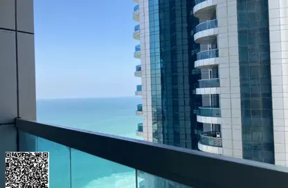 شقة - غرفة نوم - 2 حمامات للبيع في برج الكورنيش - طريق كورنيش عجمان - عجمان