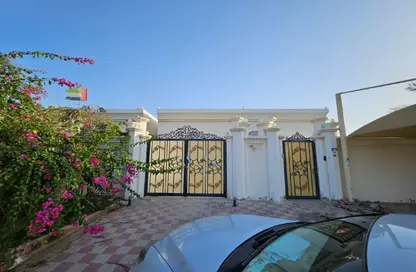 Villa - 4 Bedrooms - 4 Bathrooms for rent in Khuzam - Ras Al Khaimah