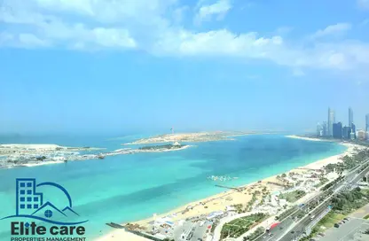 Apartment - 2 Bedrooms - 3 Bathrooms for rent in Nation Towers - Corniche Road - Abu Dhabi