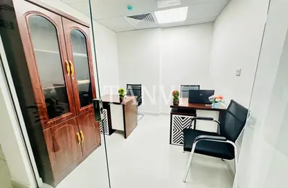 Office Space - Studio - 1 Bathroom for rent in Silver Home Building - Hor Al Anz - Deira - Dubai