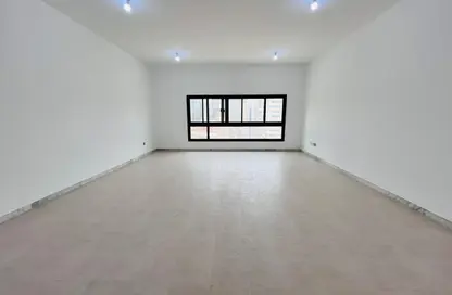 Apartment - 3 Bedrooms - 4 Bathrooms for rent in Khalifa Street - Abu Dhabi