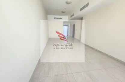 Apartment - 3 Bedrooms - 3 Bathrooms for rent in Al Jurf 3 - Al Jurf - Ajman Downtown - Ajman