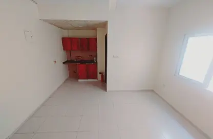 Apartment - Studio - 1 Bathroom for rent in Al Mujarrah - Al Sharq - Sharjah